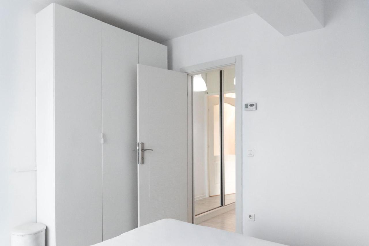 Airport Residence - Apartment Across From Otopeni Airport Exterior foto